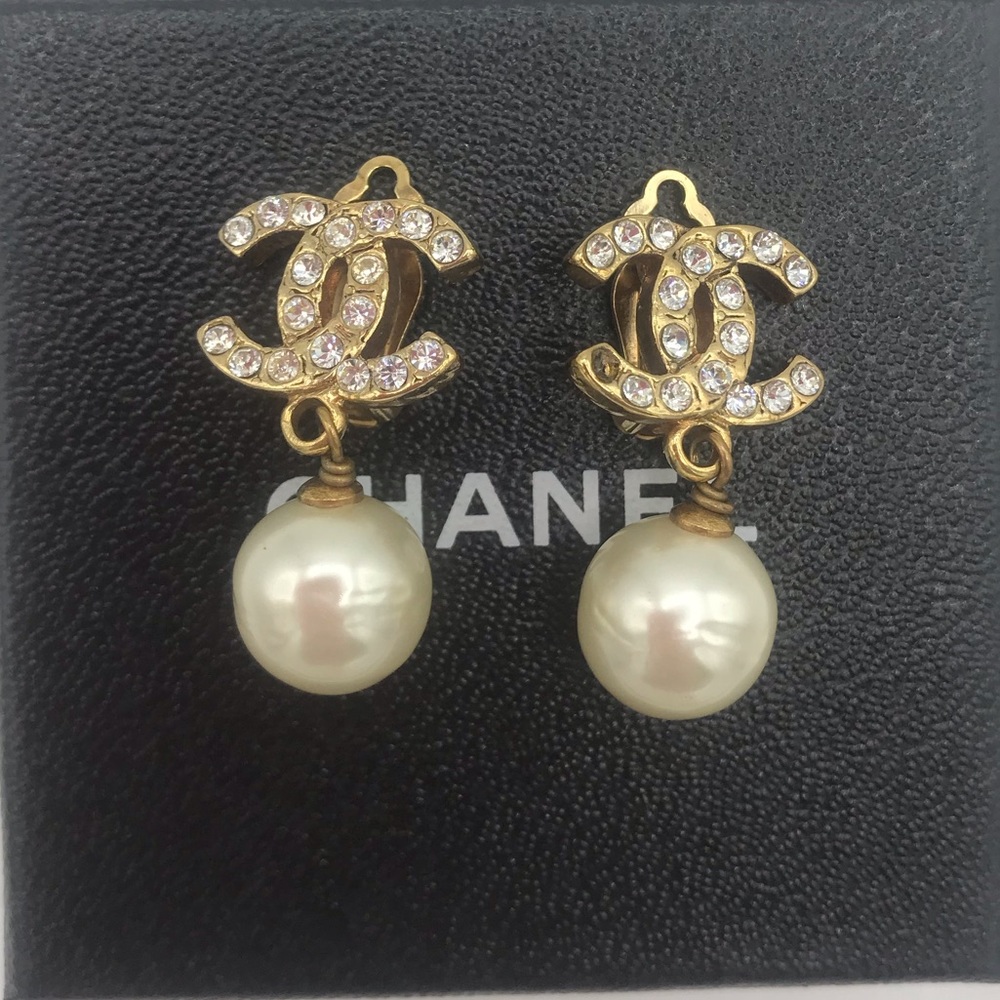 Chanel Pearl Rhinestone Drop Dangle Earrings CC - Picture 13 of 16